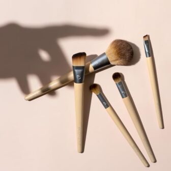 EcoTools Makeup Brush Set for Eyeshadow, Foundation, Blush, and Concea... - Image 5